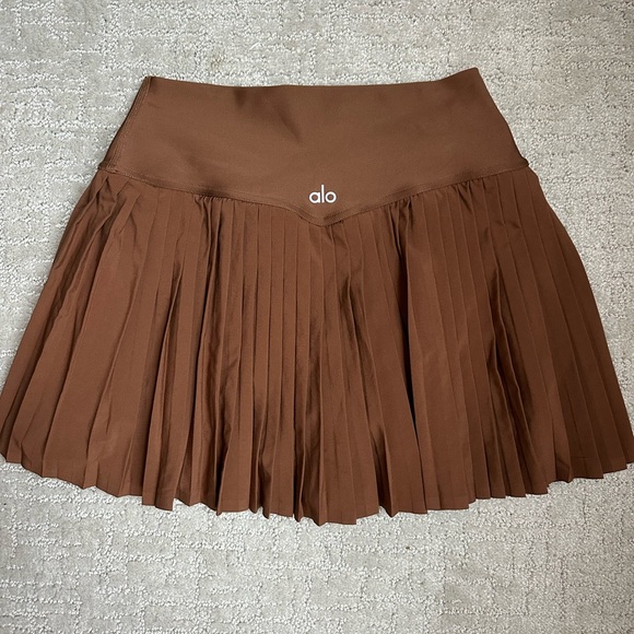 ALO Yoga Dresses & Skirts - Alo Yoga Grand Slam Tennis Skirt Brown Small